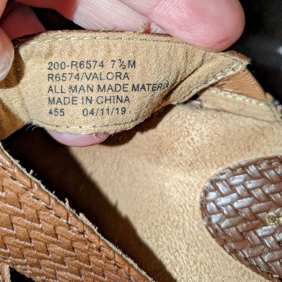 Rialto Sandals - Picture 7 of 7